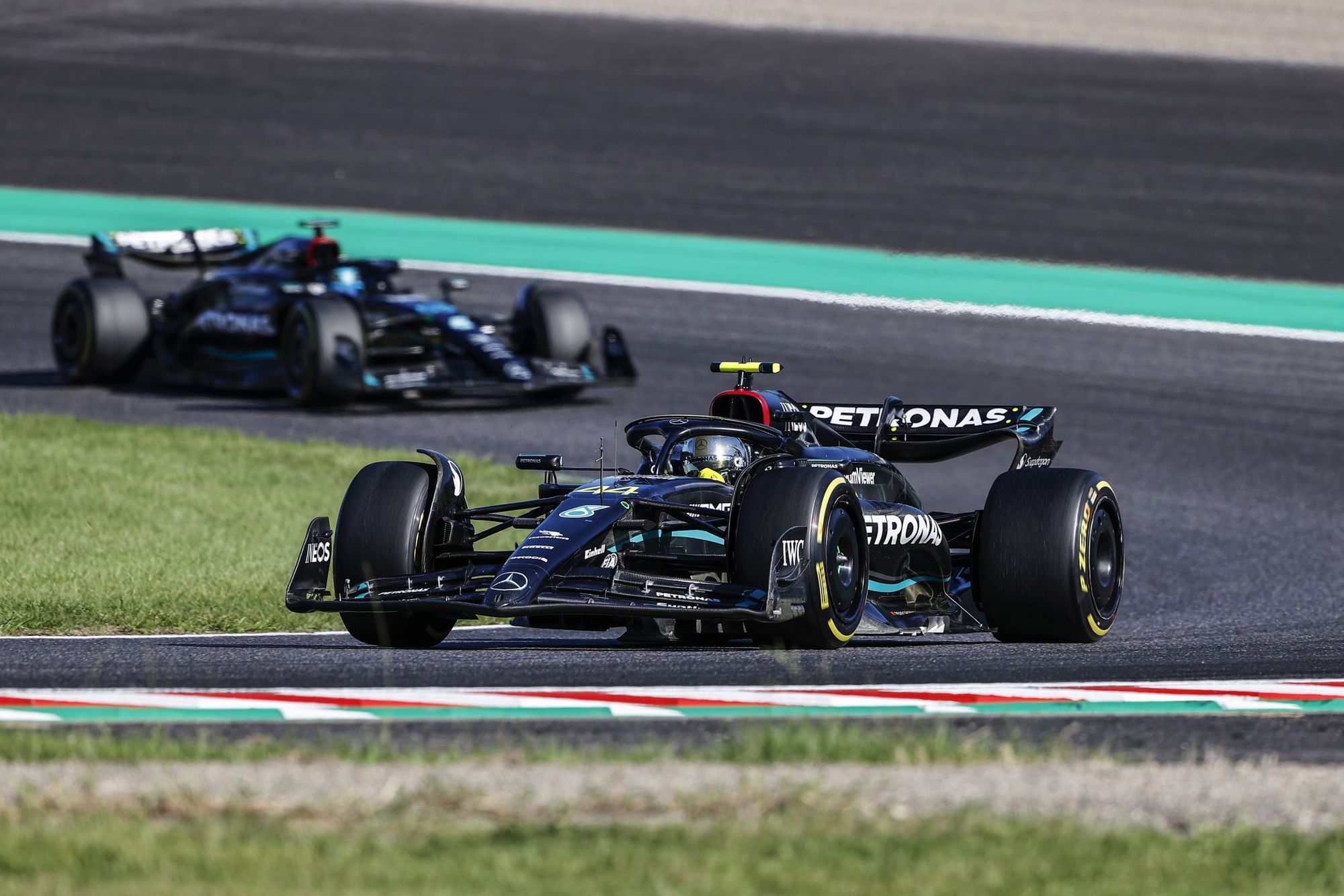 Lewis Hamilton and George Russell, Mercedes, F1, Japanese GP