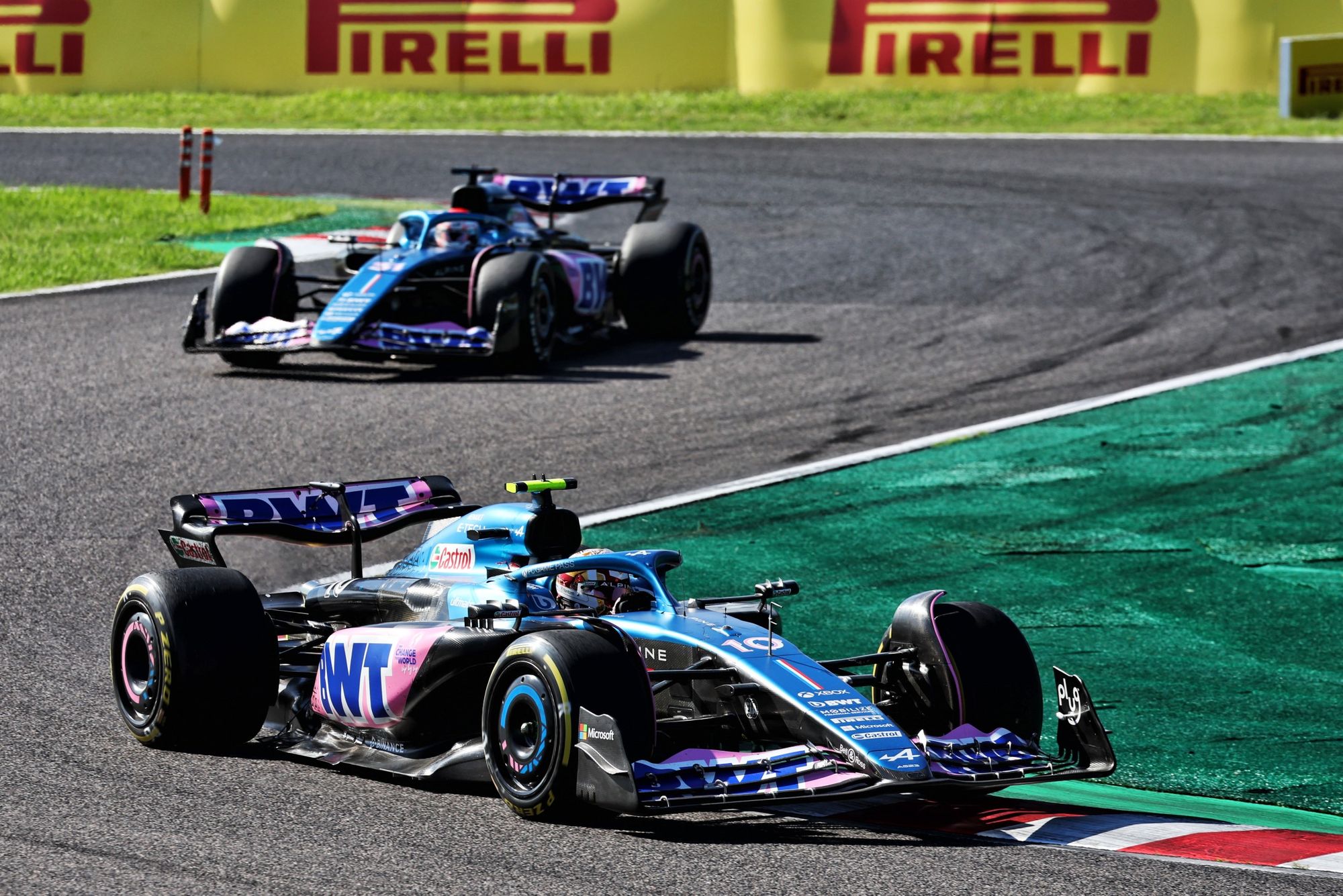 Pierre Gasly and Esteban Ocon, Alpine, F1, Japanese GP