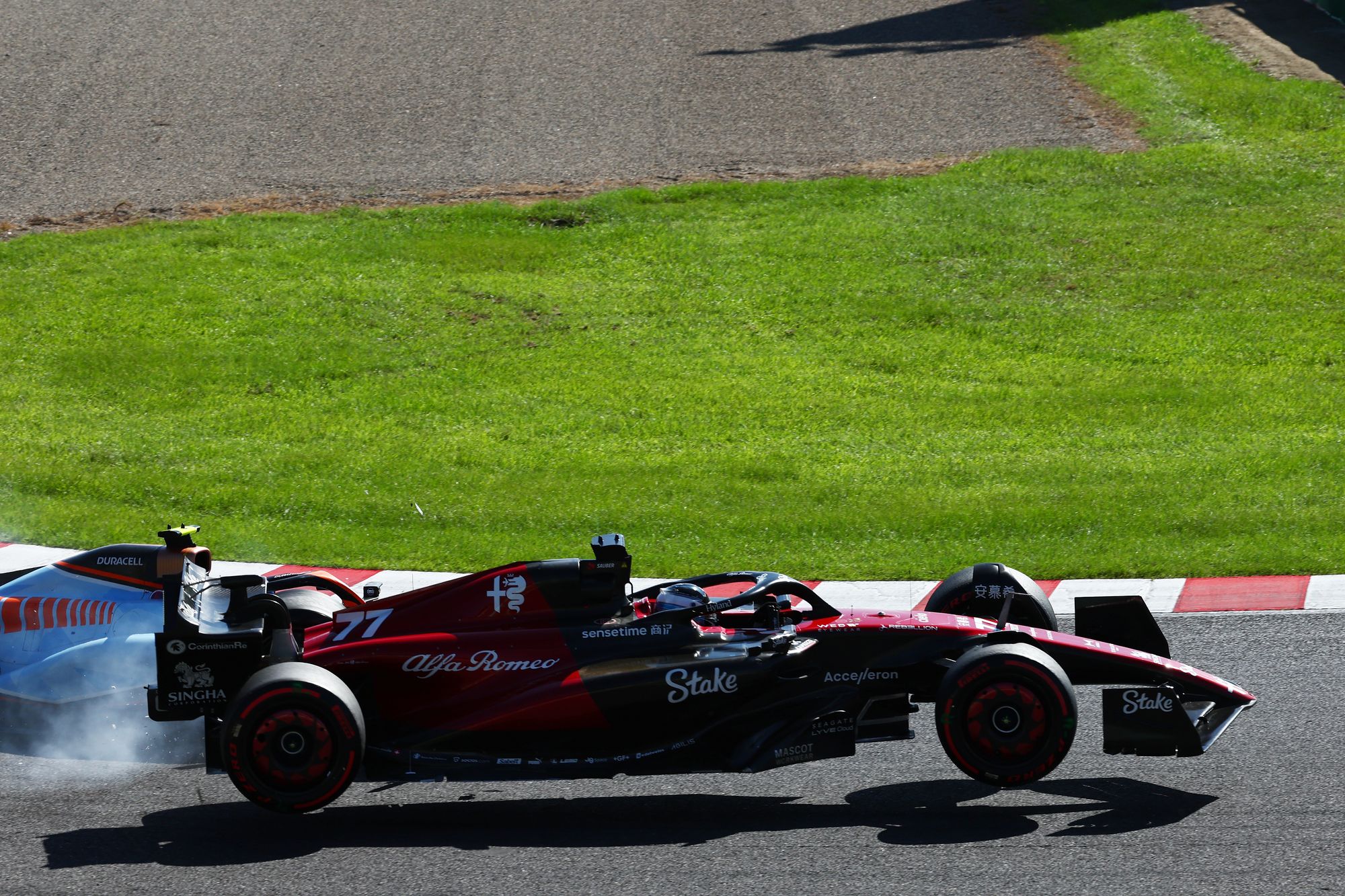 Bottas wins Japanese GP, Mercedes clinch record constructors