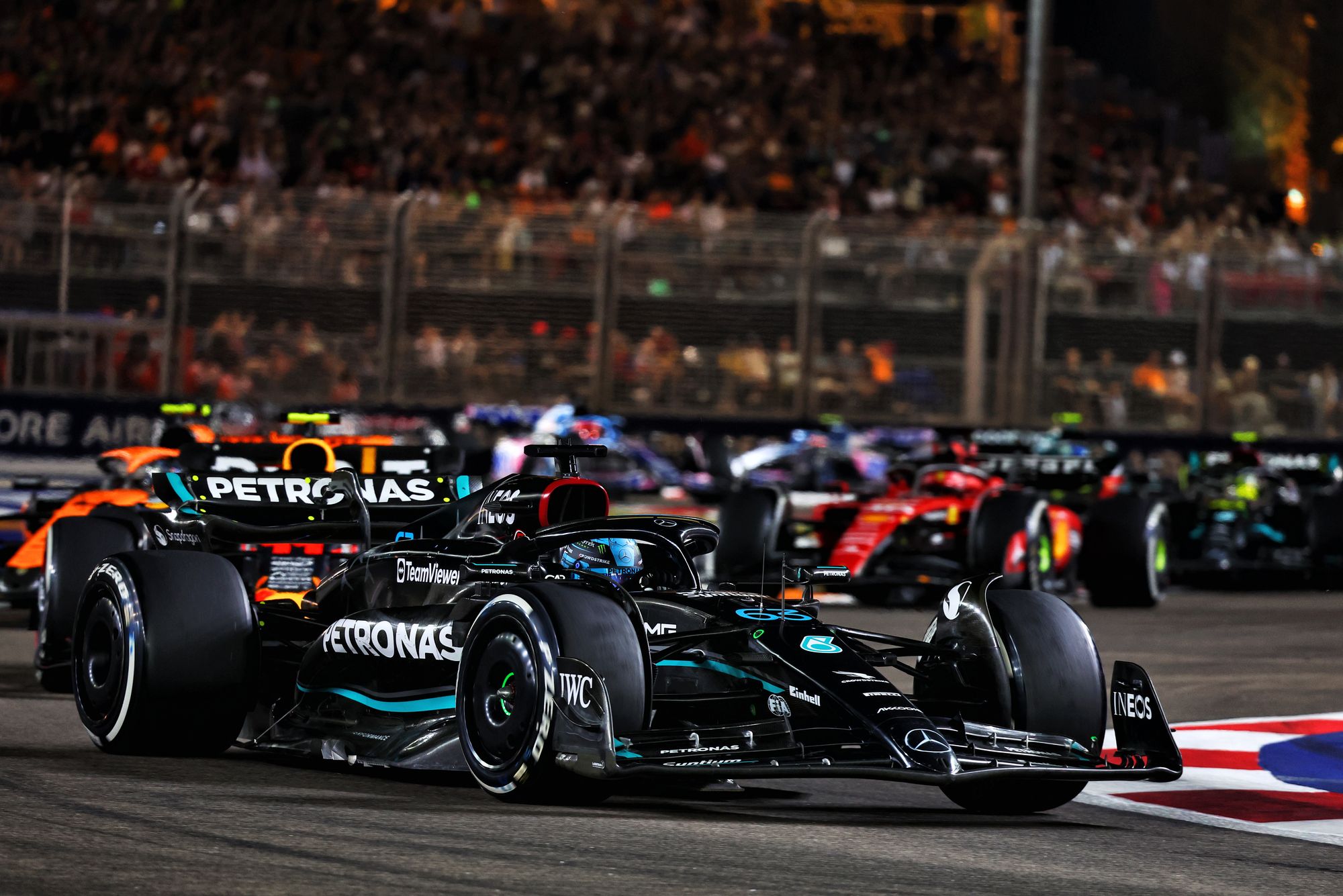 3 Ways the Mercedes-AMG Petronas F1 Team Uses Data to Navigate a Changing  Race Industry