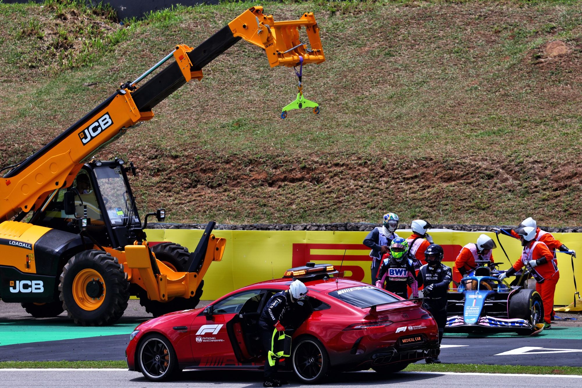 Esteban Ocon crash, Alpine, F1