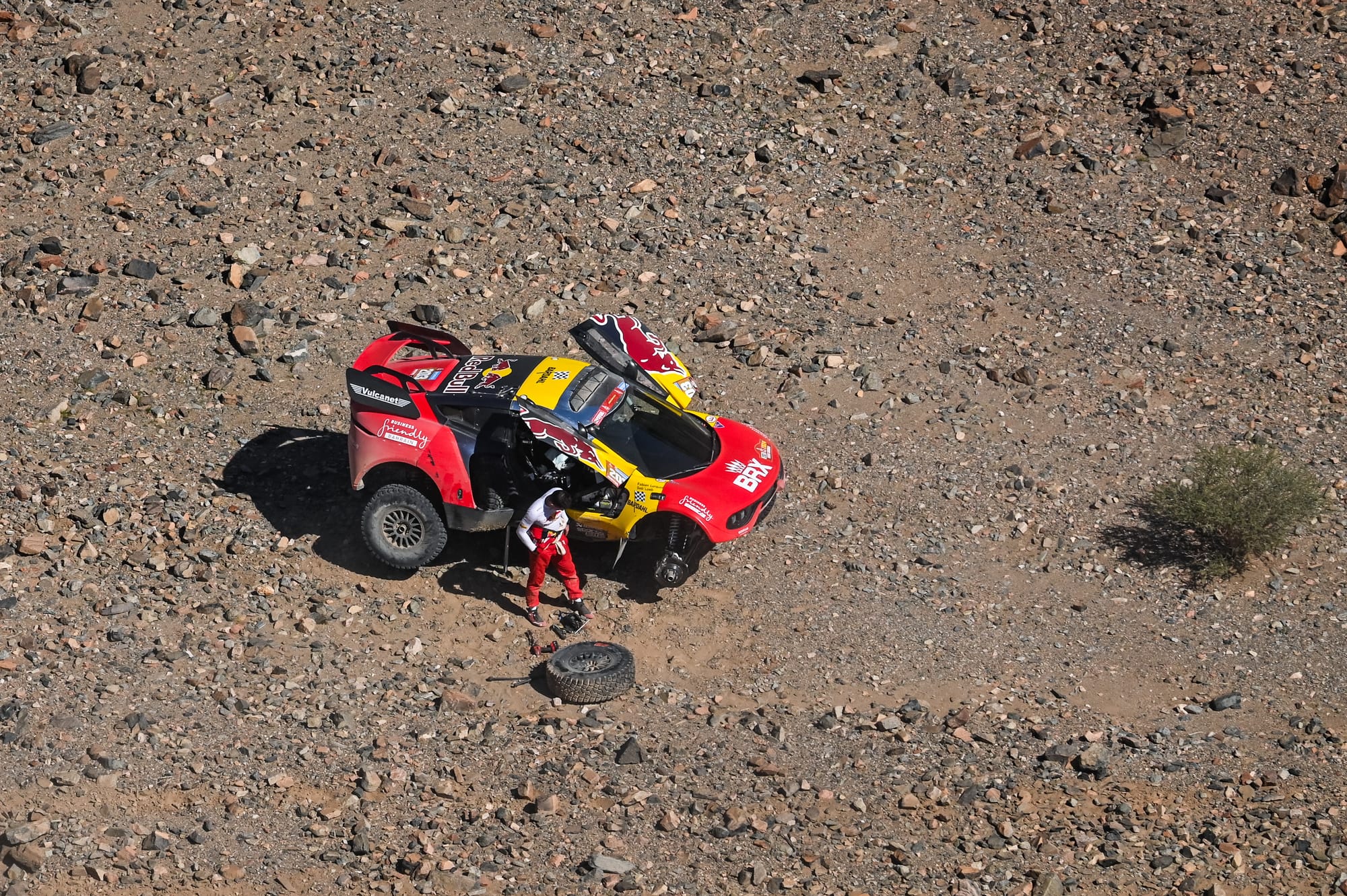 Dakar : Sébastien Loeb peut-il renverser les Audi de Sainz et