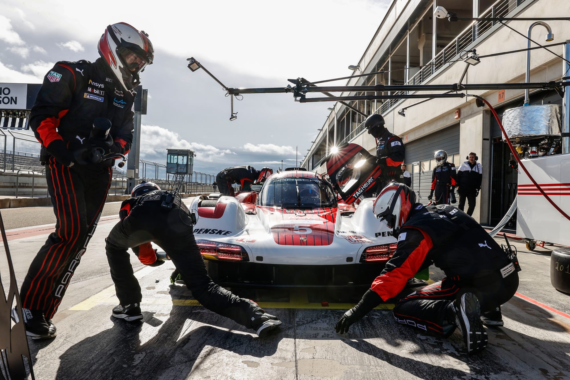 Sebastian Vettel tests the Porsche 963 at Aragon