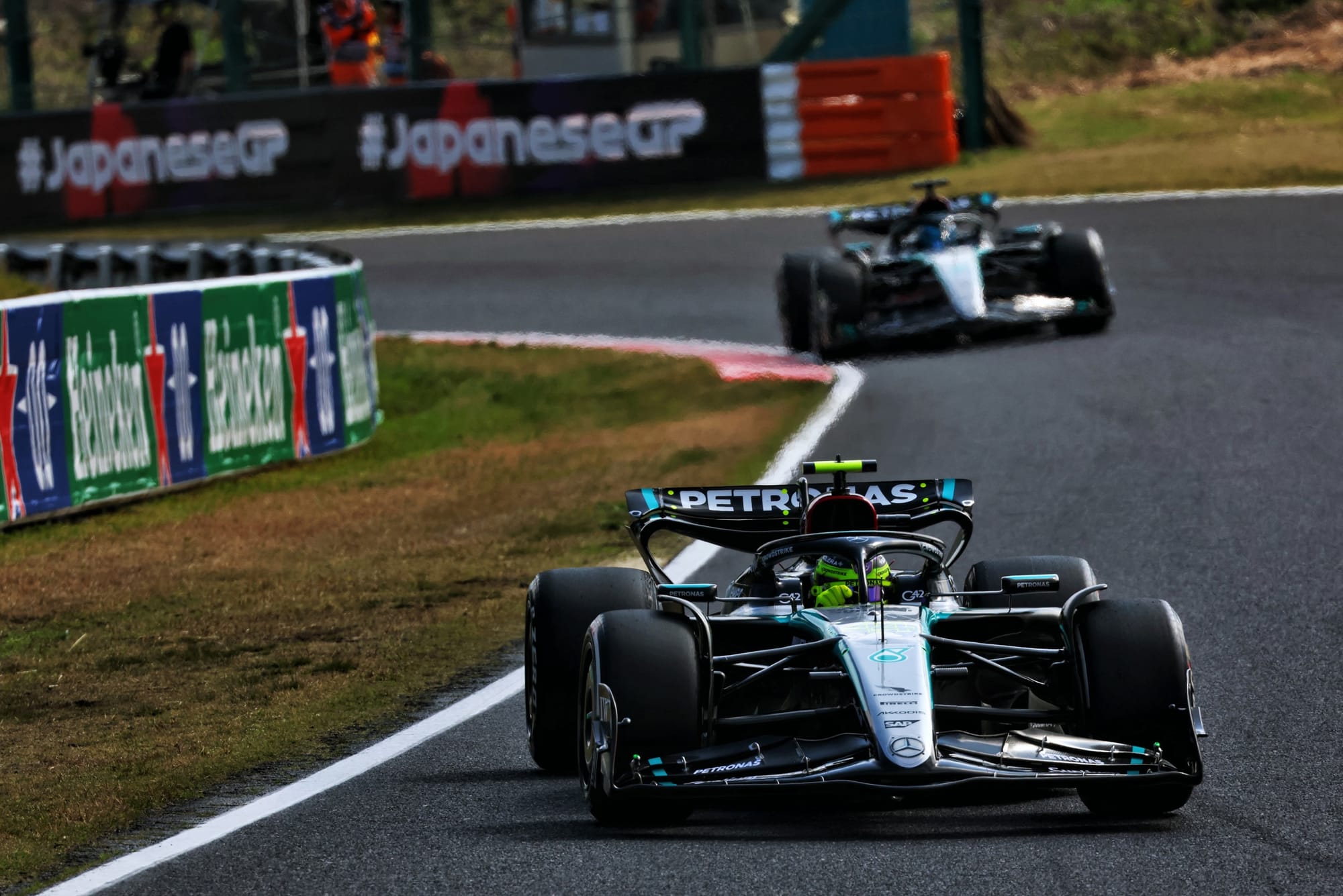 Lewis Hamilton and George Russell, Mercedes, F1