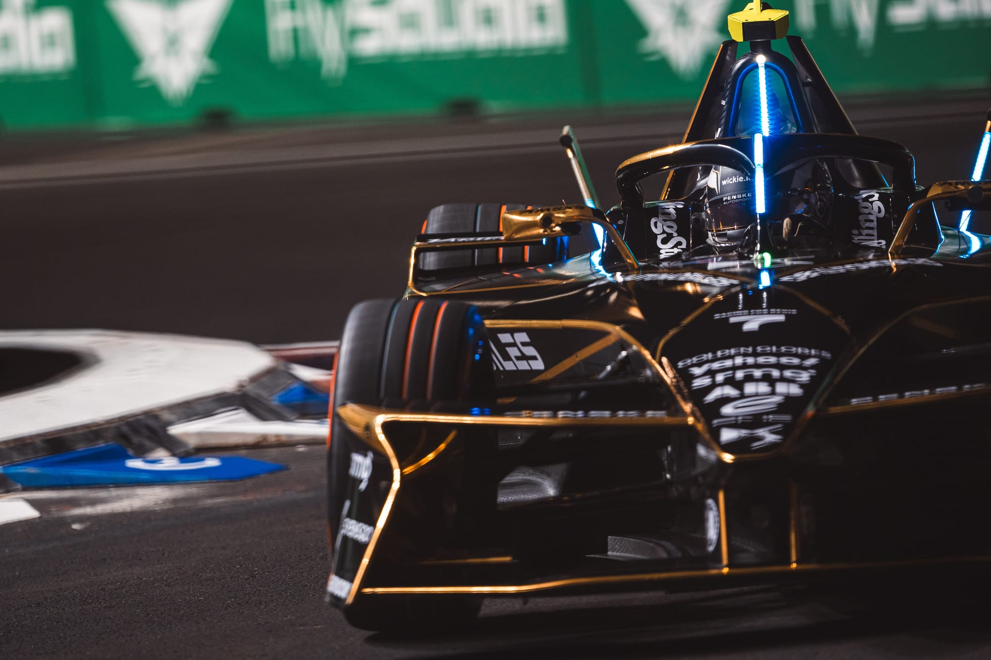 Formula E's new format debuts in hectic Jeddah race