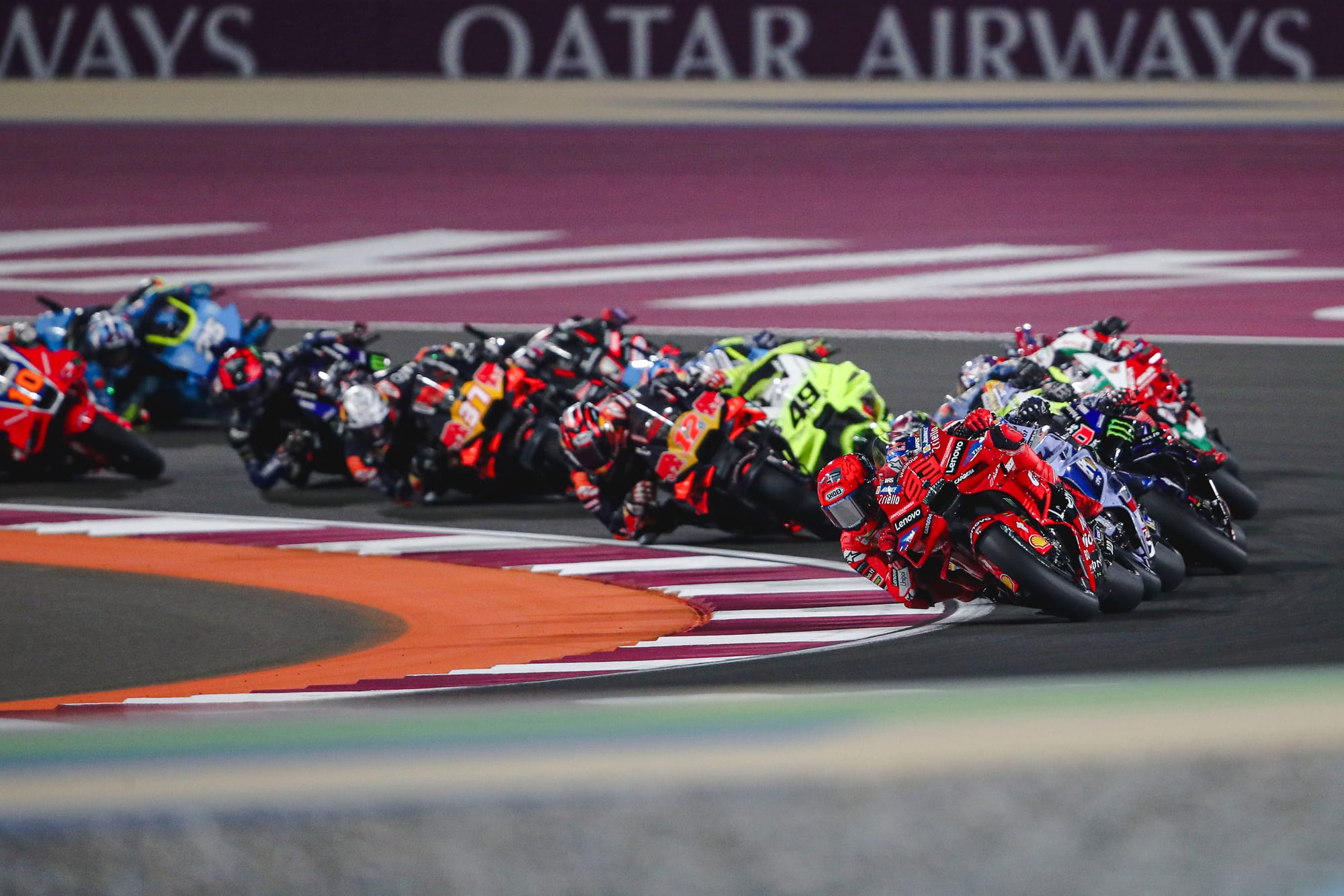 Qatar MotoGP sprint 2025, Marc Marquez leads