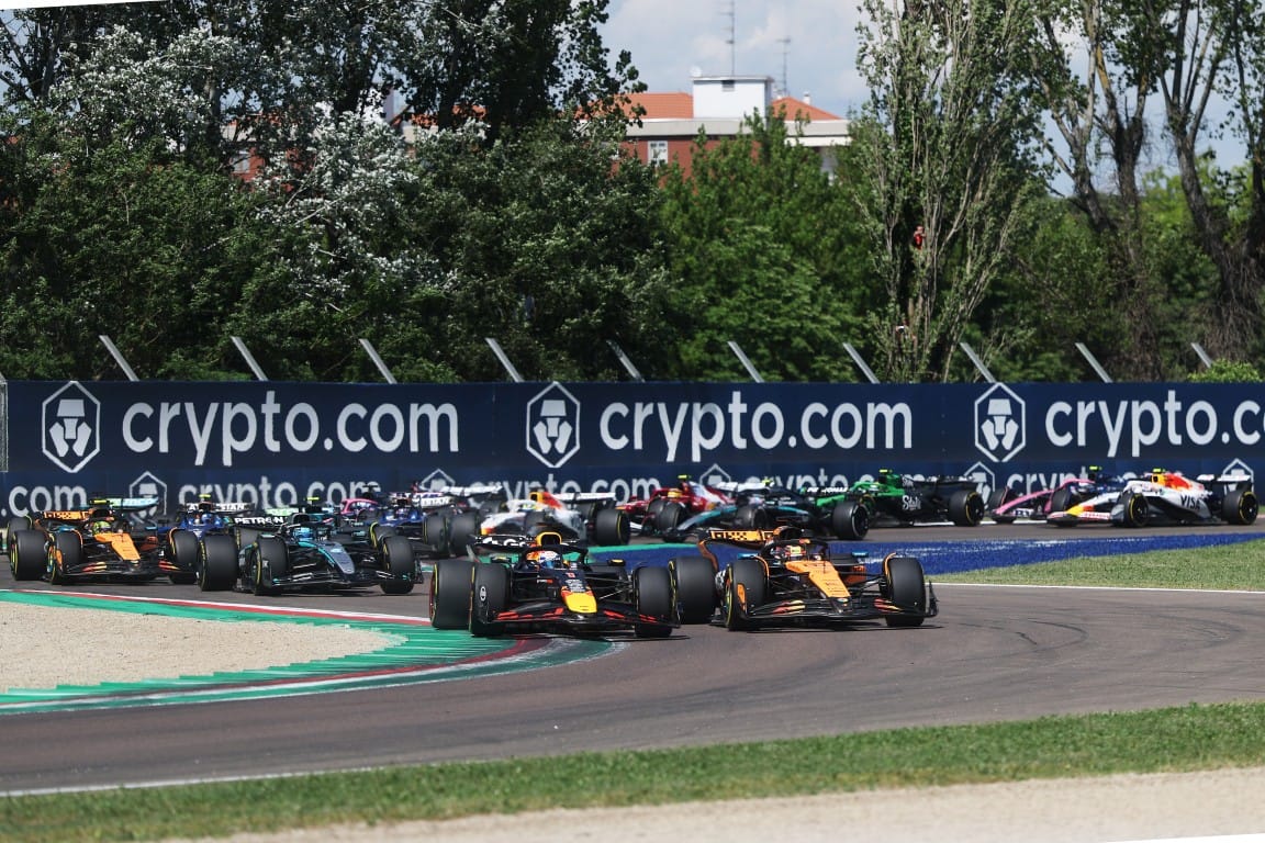 Max Verstappen and Oscar Piastri, F1