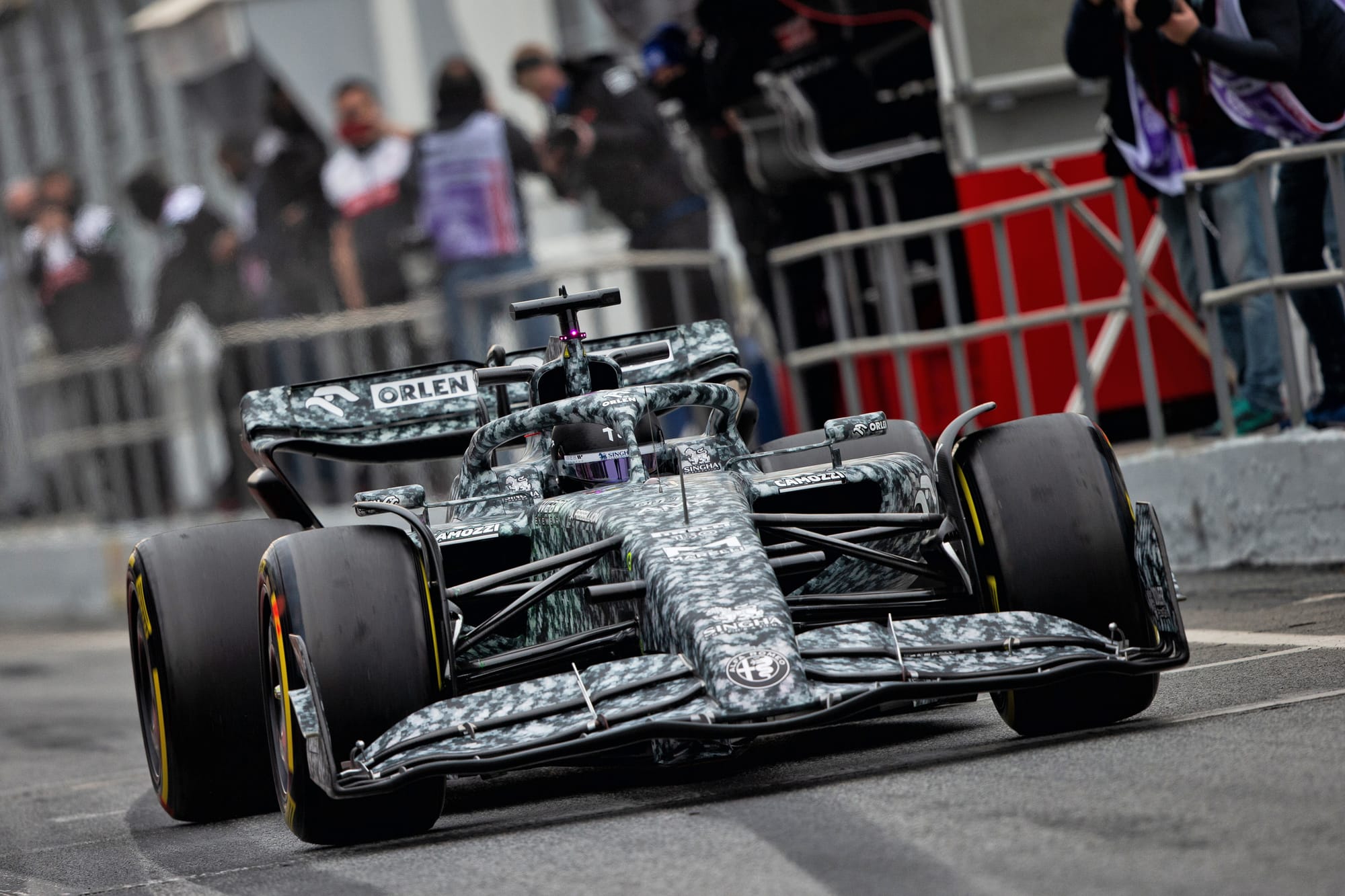 Zhou Guanyu Alfa Romeo F1 testing 2022