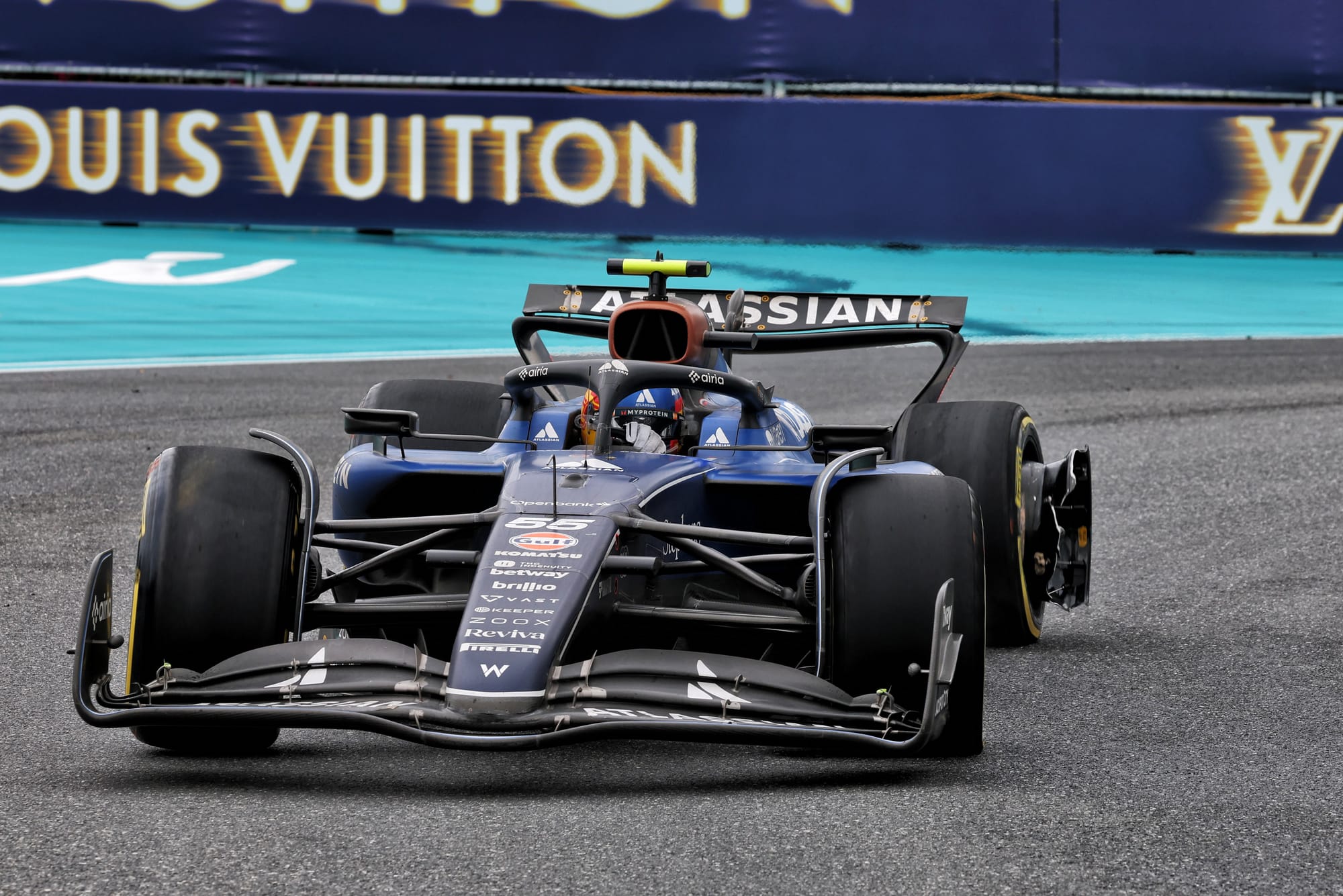Carlos Sainz Williams damage Miami F1 sprint 2025