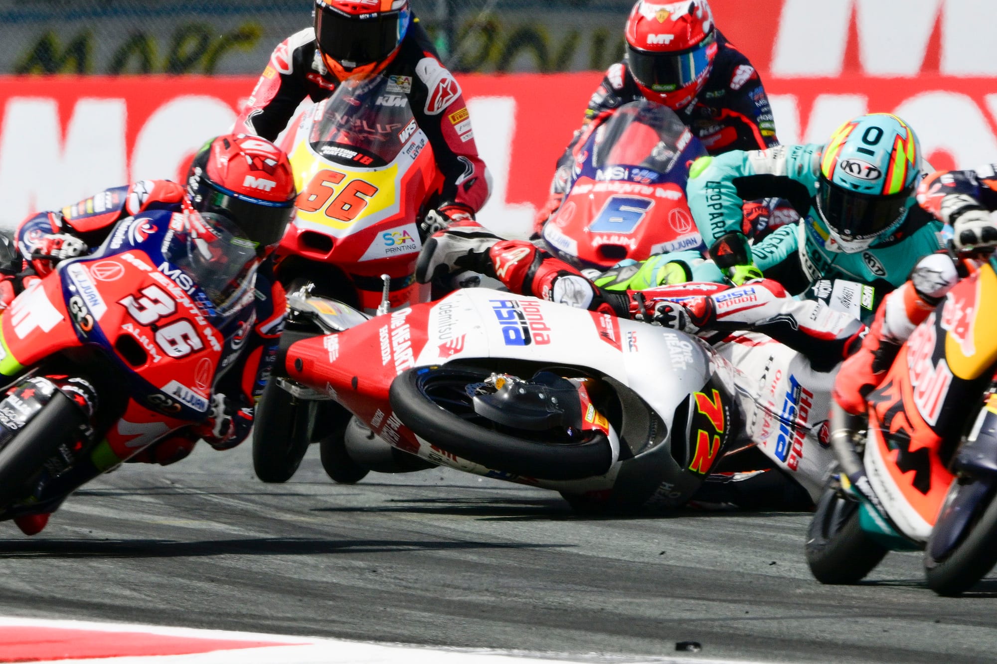 Assen Moto3 crash 2025