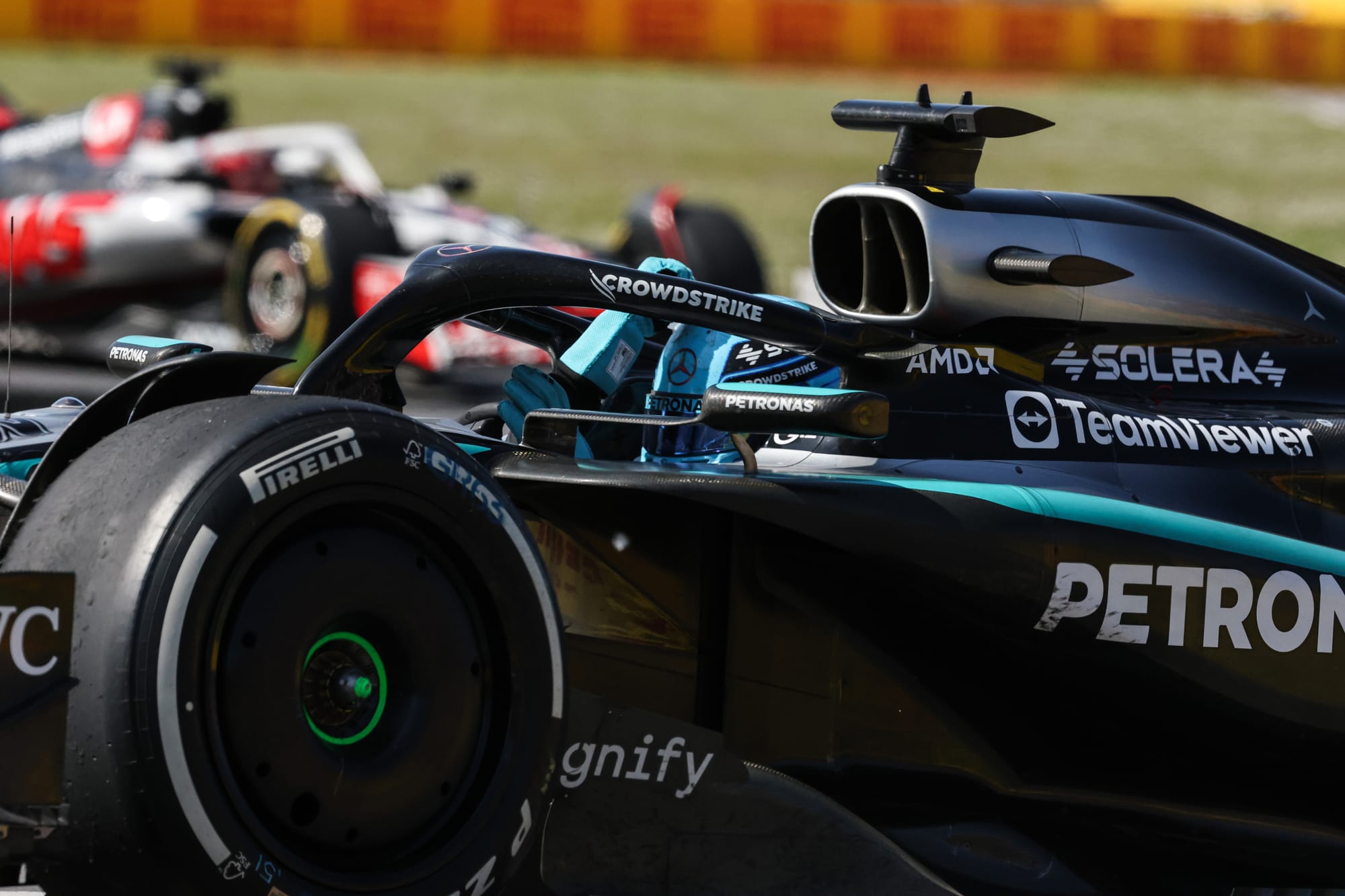 What's behind Russell's steering wheel change