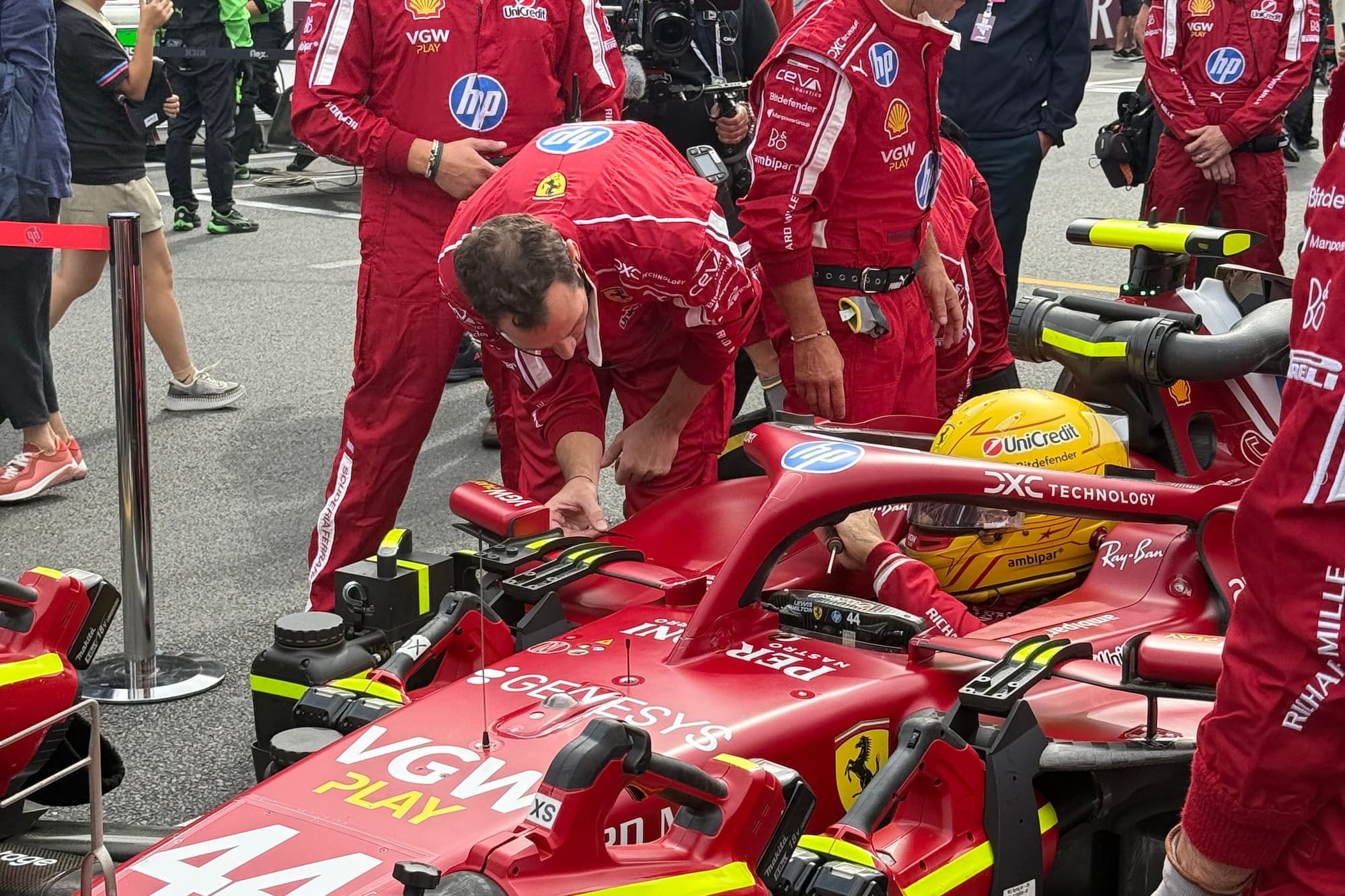 Why Hamilton and Norris are using tape on F1 starting grids