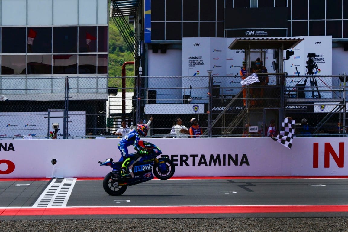 MotoGP 2026 grid completed as Moreira gets multi-year Honda deal - The Race