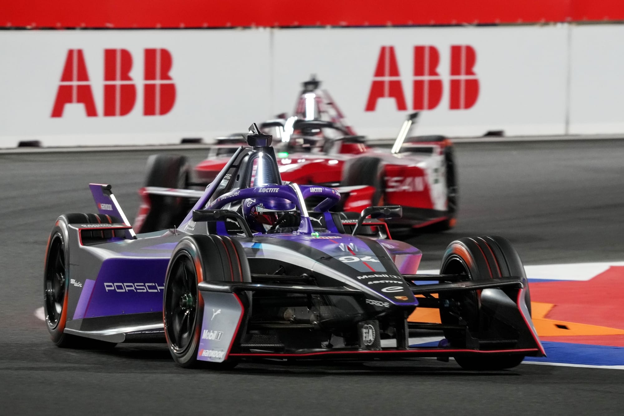 Wehrlein dominates Jeddah opener to grab Formula E points lead