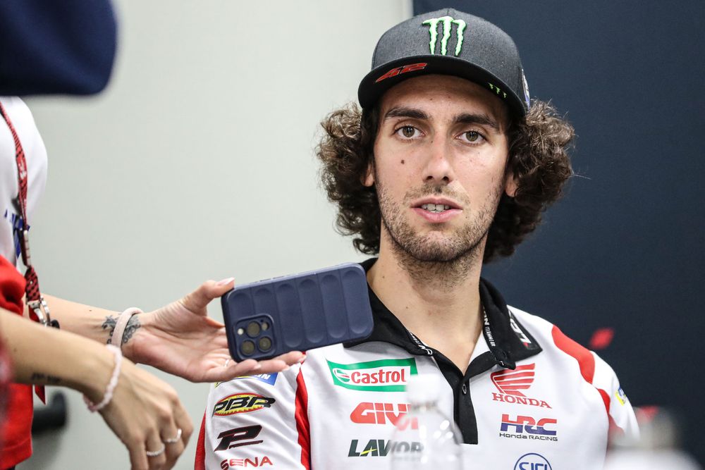 'The doctors asked why' - Rins explains unexpected MotoGP return