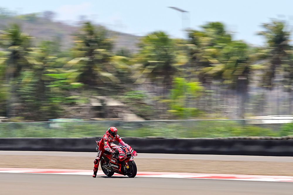Bagnaia's Indonesian GP hits a snag after 16th in practice