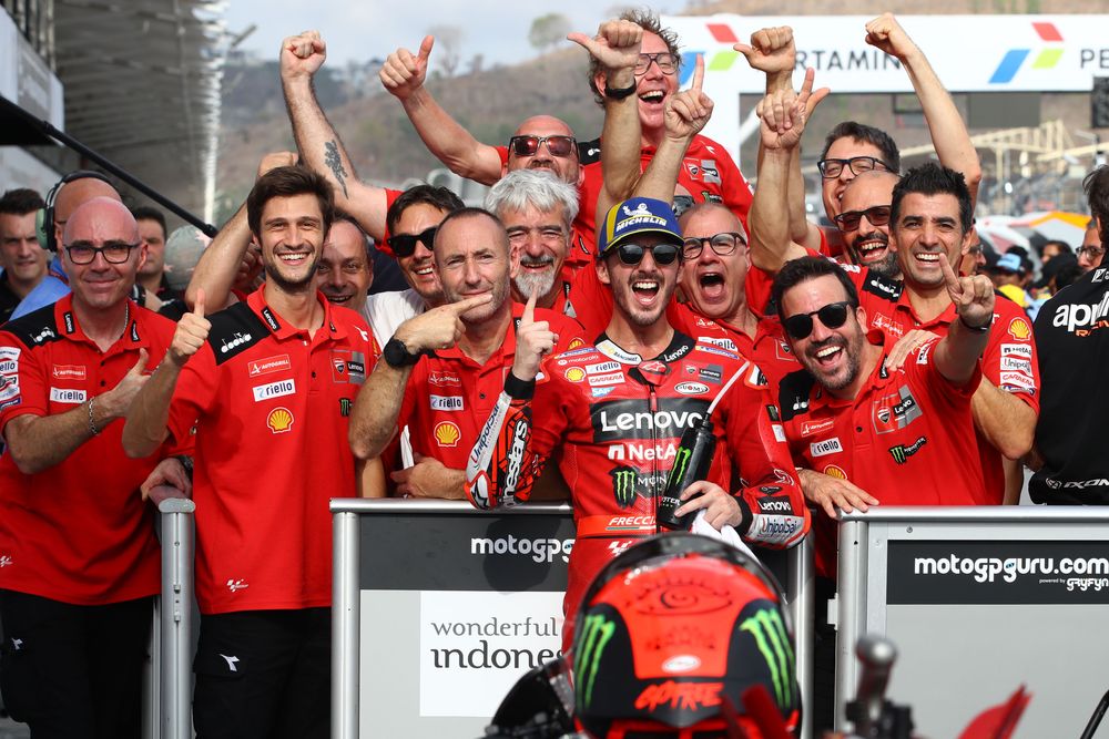 MotoGP title swing: Martin crashes from lead, Bagnaia wins from 13th