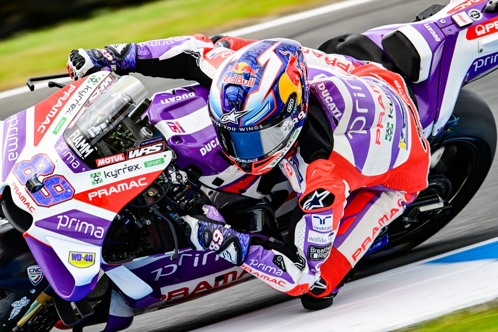 Martin dominates Australian GP qualifying but Bagnaia escapes Q1