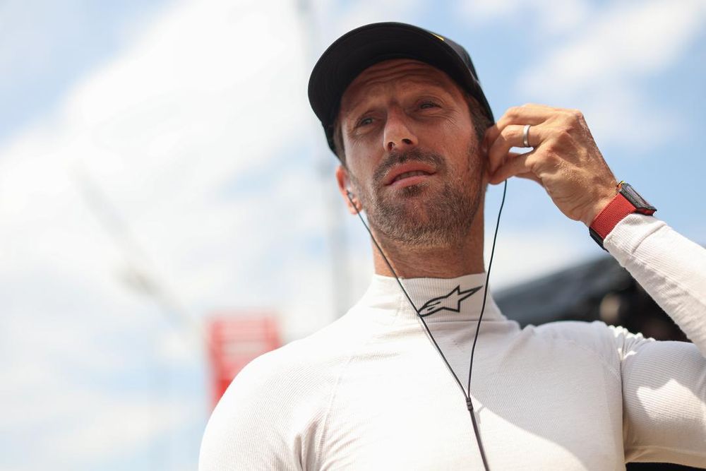 Grosjean takes Juncos IndyCar seat vacated by Ilott