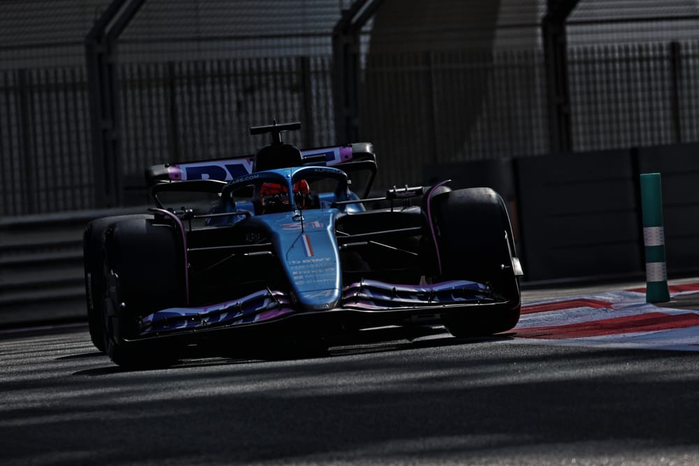Bridge leaks, Russell crashes: What happened in final 2023 F1 test