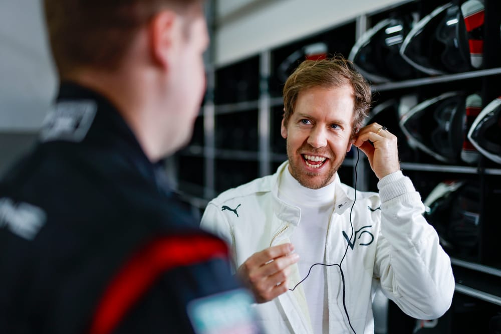 Vettel an 'amazing' Mercedes option - but what’s really going on?