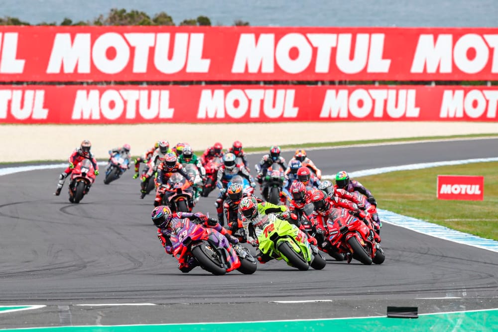 Martin wins Australia sprint amid major Bezzecchi-Vinales crash