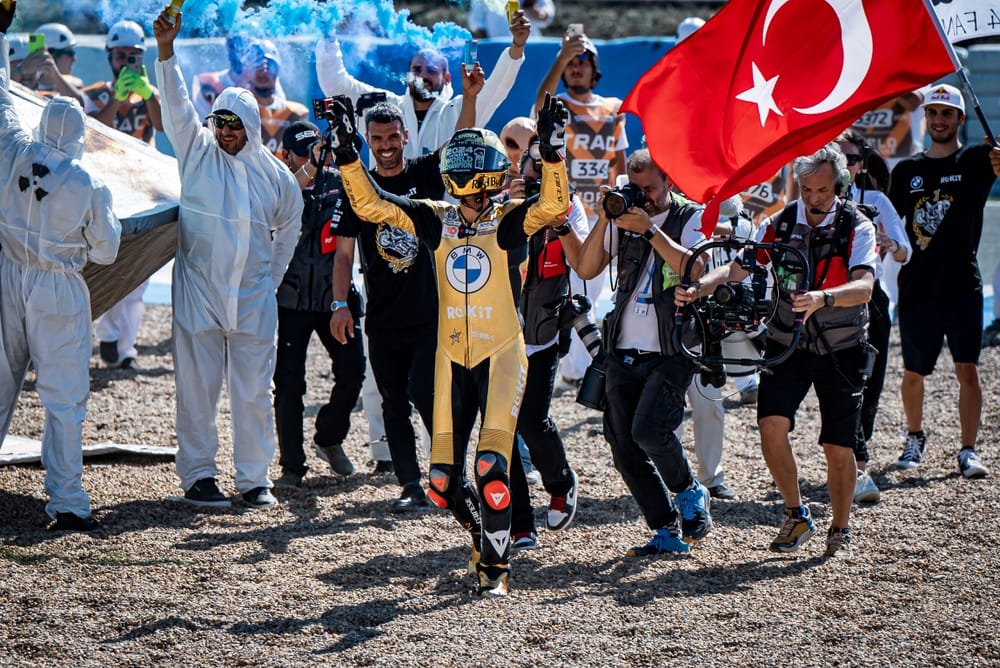 Razgatlioglu and BMW's title gives WSBK its Rossi 2004 moment