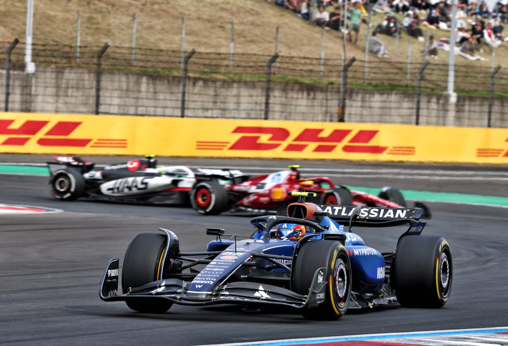 What's behind 'world class' Sainz's low-key Williams start