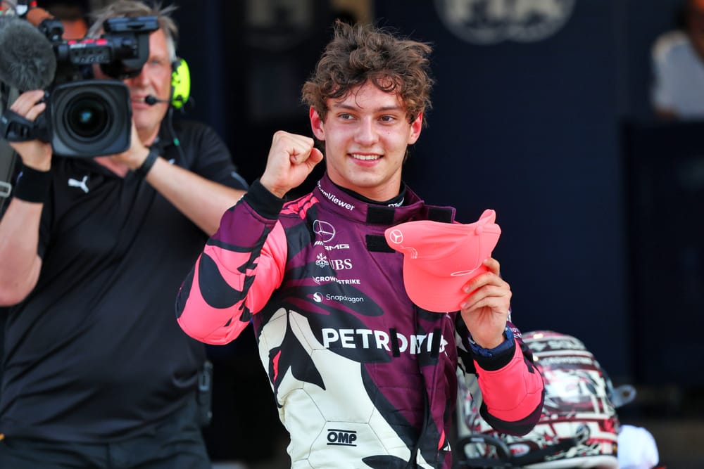 Antonelli takes shock first F1 pole for Miami sprint