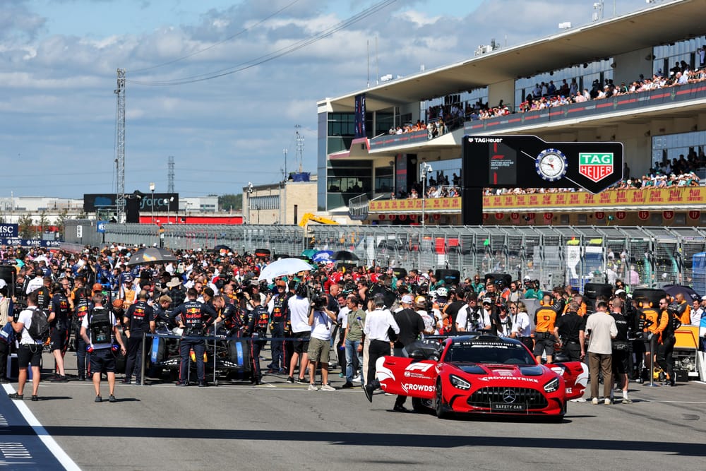 F1 United States Grand Prix starting grid with one penalty