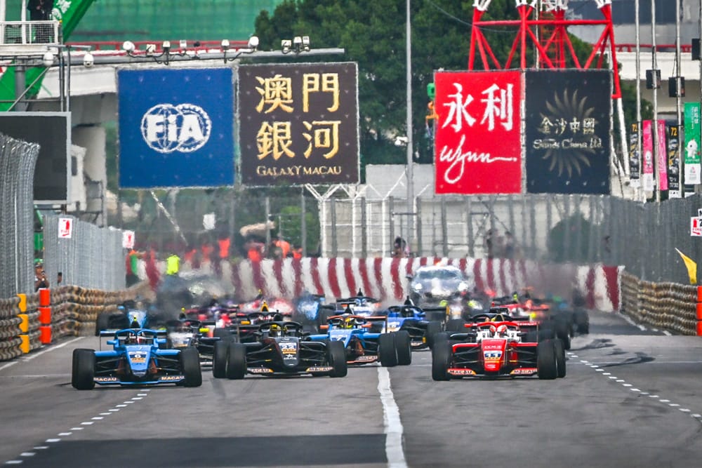 Re-watch the 2025 Macau Grand Prix on The Race