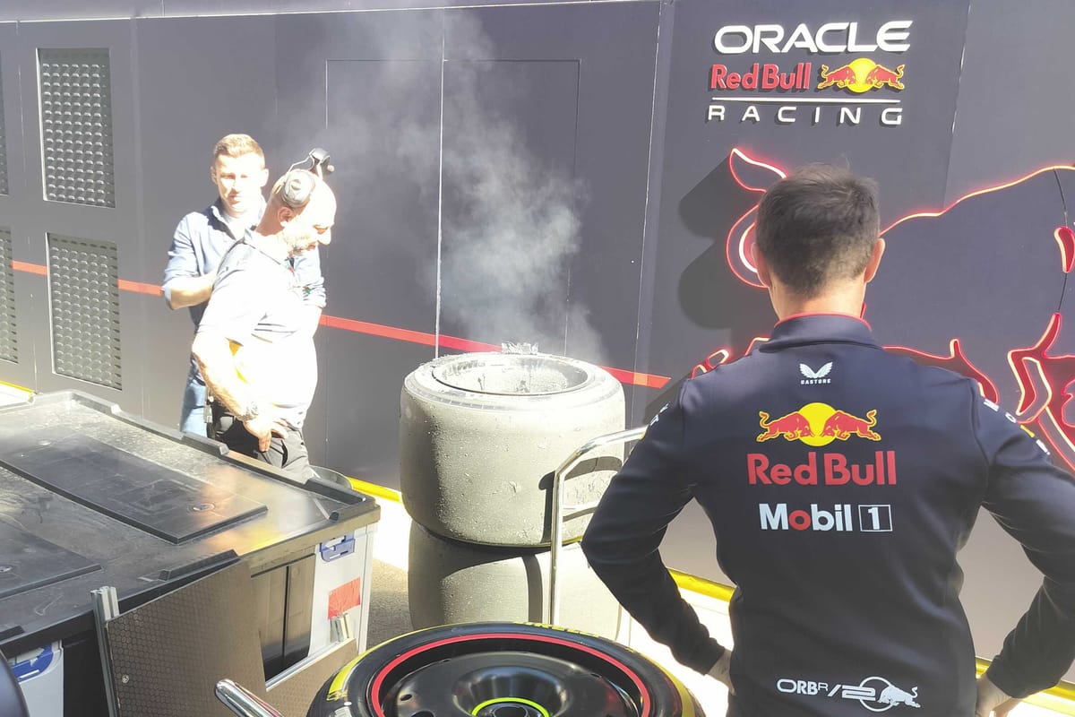 F1 Podcast: Red Bull's problems and brilliant Sainz's future