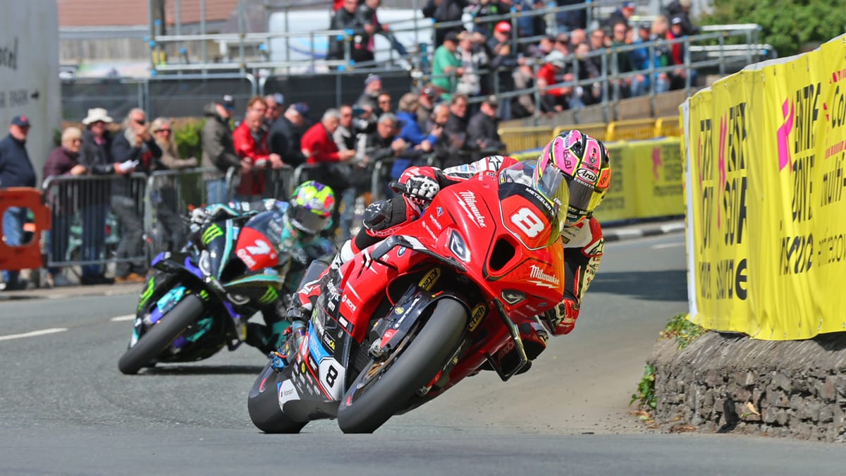 Todd defeats Hickman for maiden Isle of Man TT race win