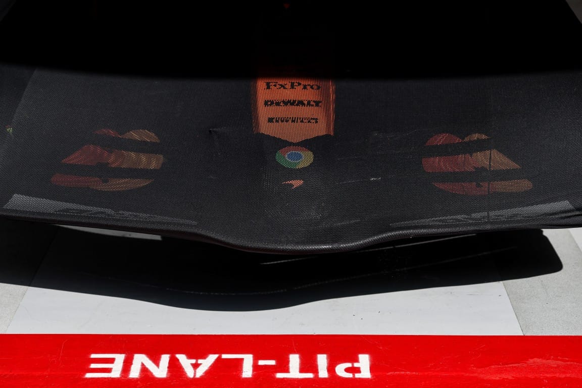 McLaren F1 front wing