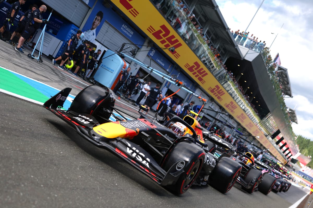 Red Bull Reconoce el Impacto de Diferencias en la Especificación del Coche en Yuki Tsunoda