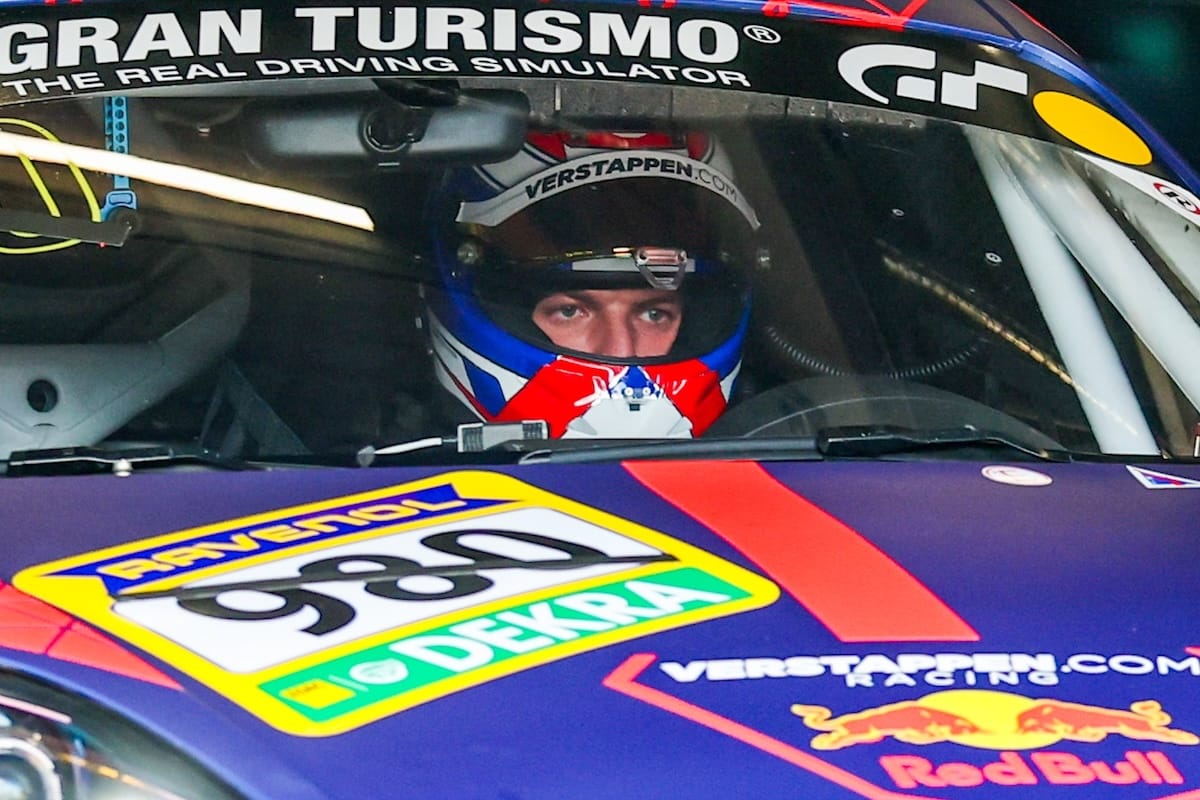 Verstappen gets his Nordschleife permit despite rules complication