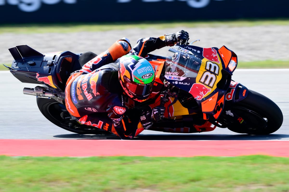 KTM 1-2, Bagnaia close to last in Barcelona Friday practice
