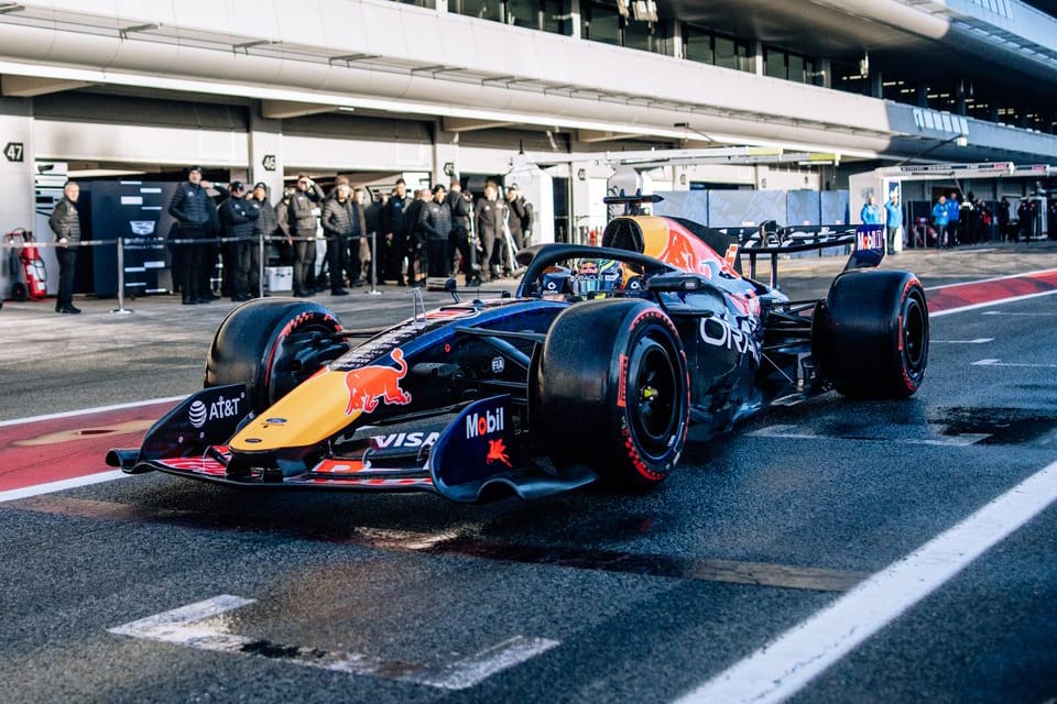 Red Bull sets pace as red flags disrupt first morning of F1 test