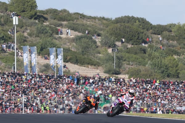 Martin's Valencia sprint win takes MotoGP title fight to the wire