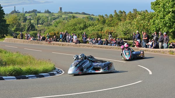 Crowe brothers become home heroes with Sidecar TT win