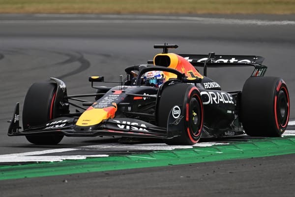 F1 2025 British Grand Prix starting grid with two penalties and pitlane start