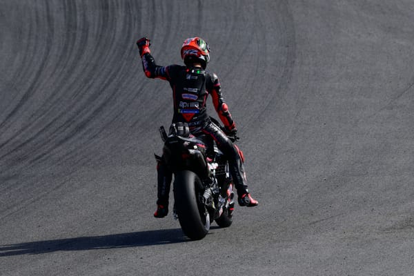 Bezzecchi dominates Portuguese GP, another blow for Bagnaia