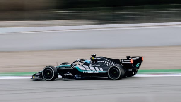 Mercedes Barcelona F1 2026 shakedown test