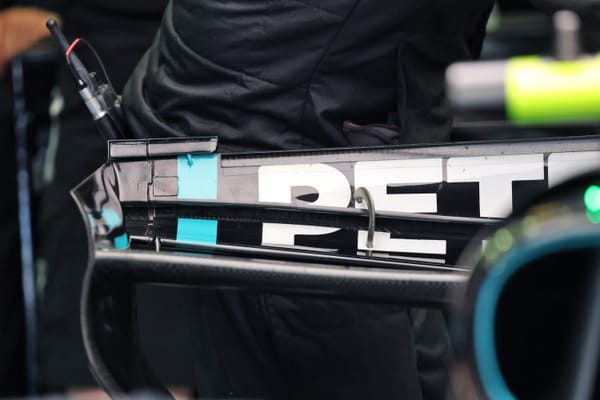 Mercedes’ reveals new ‘four-element’ F1 rear wing in Bahrain testing