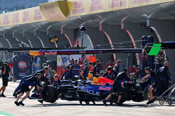 'Completely undriveable' - Verstappen's big Red Bull kicking explained